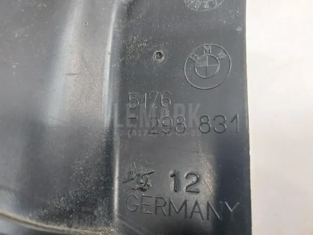Уплотнитель (наружный) для  BMW X3 E83 2004-2010