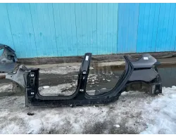 Порог со стойкой левый