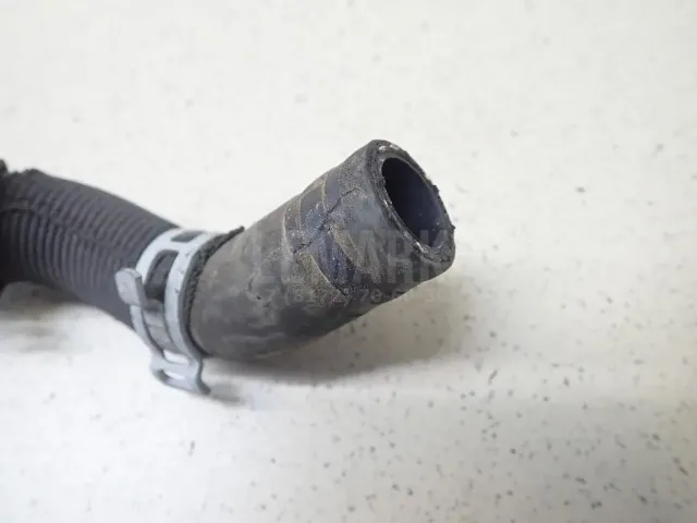 Патрубок для  BMW 3-serie E92/E93 2006-2012