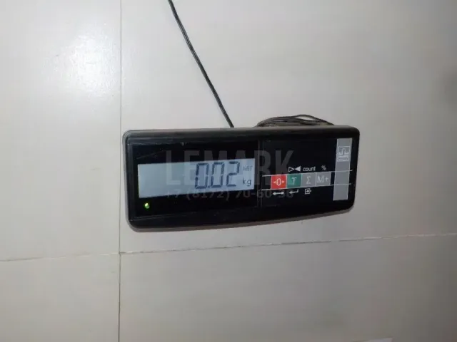 Болт полый