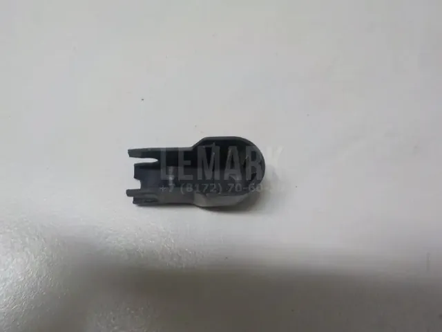 Крышка поводка стеклоочистителя для  Audi A4 [B7] 2005-2007