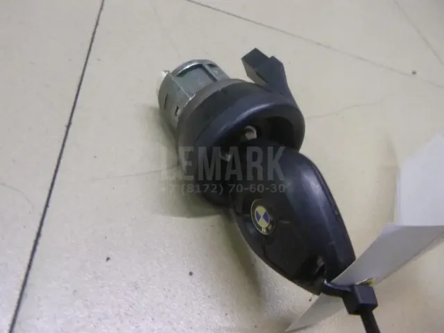 Вставка замка зажигания с ключом для  Audi A2 [8Z0] 2000-2005