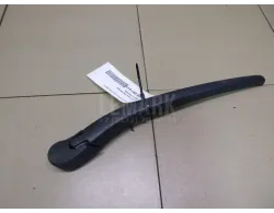 Поводок стеклоочистителя заднего