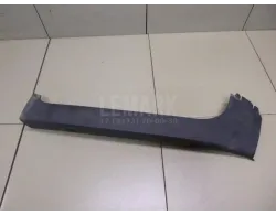 Обшивка двери багажника