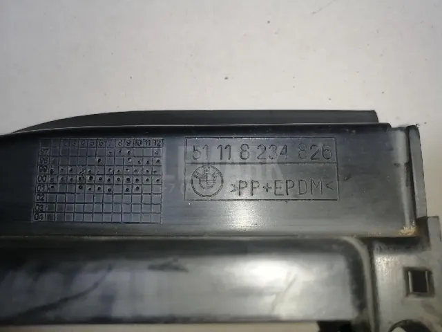 Решетка в бампер правая для  Audi A2 [8Z0] 2000-2005