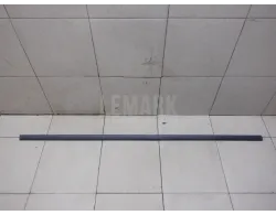 Молдинг передней правой двери