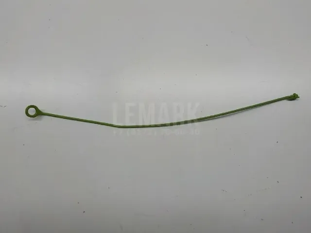 Трос лючка бензобака