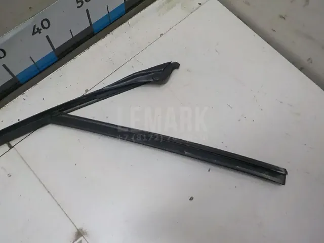 Уплотнитель стекла двери