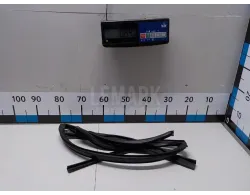 Уплотнитель стекла двери