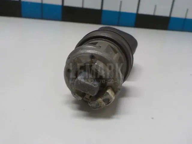 Вставка замка зажигания с ключом