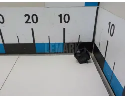 Кнопка стеклоподъемника