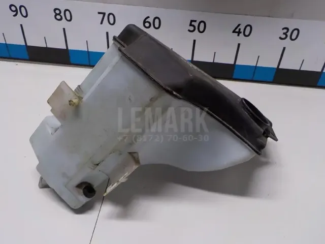 Бачок омывателя лобового стекла для  Ford Kuga 2008-2012