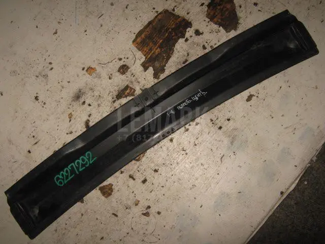 Накладка (кузов внутри) для  Ford Kuga 2008-2012