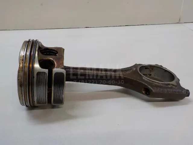 Поршень с шатуном