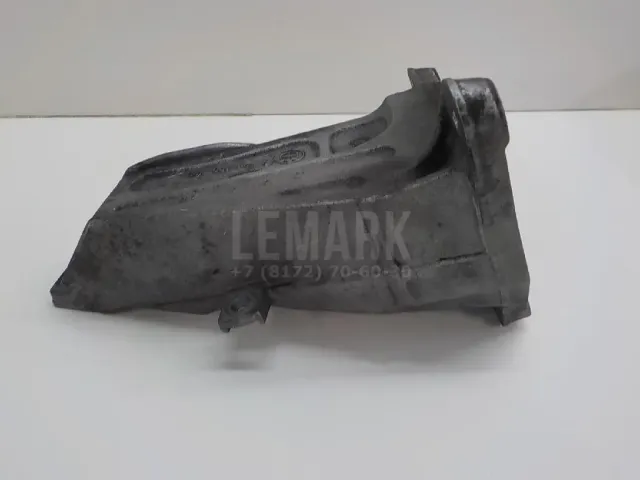 Кронштейн двигателя правый для  Chevrolet Corvette (C6) 2004-2014