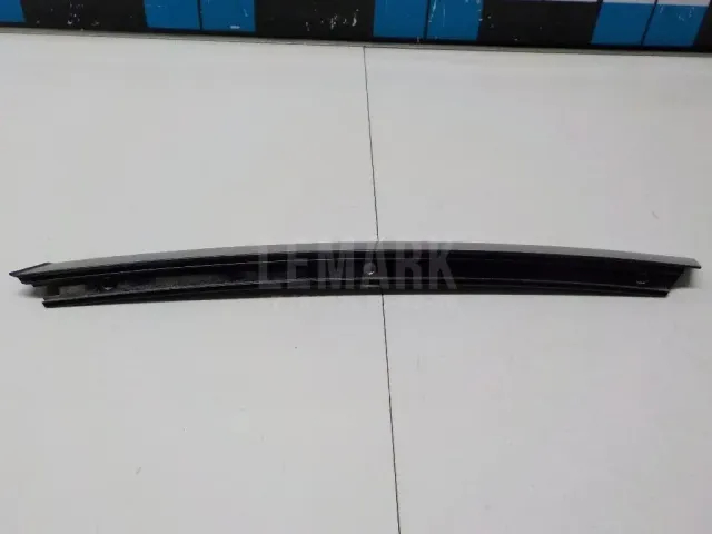 Накладка стойки для  BMW X2 F39 2018-2023