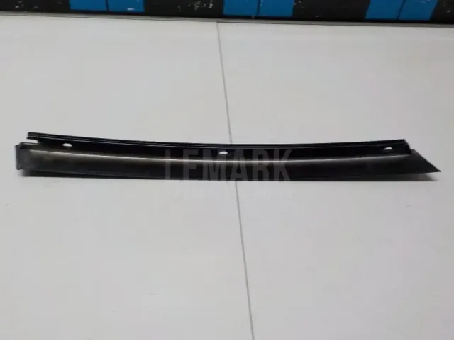 Накладка стойки для  BMW X2 F39 2018-2023
