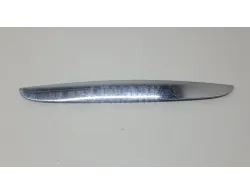 Молдинг капота