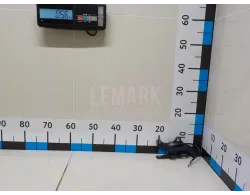 Петля капота левая