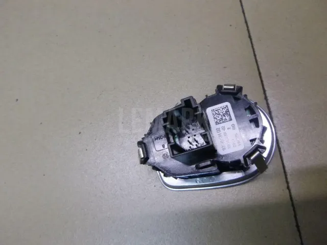 Кнопка запуска двигателя