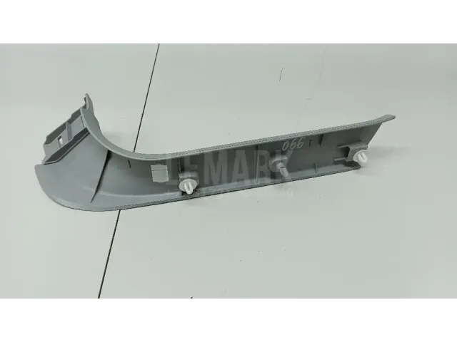 Обшивка двери багажника для  Astra HD 8 2005-2011