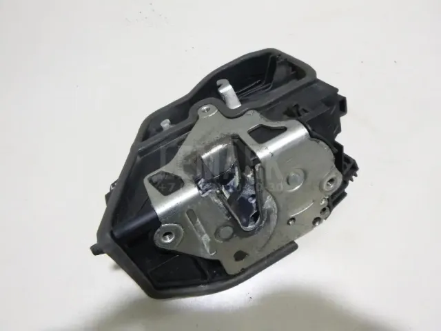 Замок двери задней левой для  BMW X5 F15/F85 2013-2018