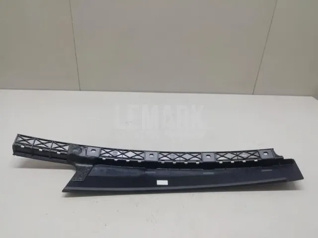 Накладка двери задней левой для  Ford Ranger 2012-2015