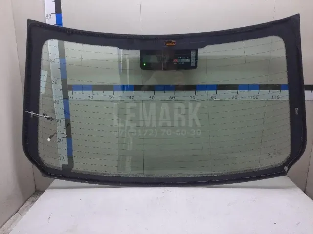 Стекло заднее