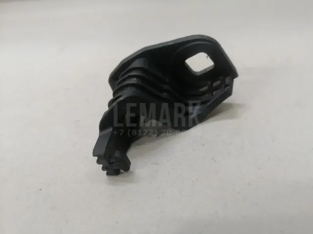 Кронштейн фар правый для  BMW 7-serie E65/E66 2001-2008