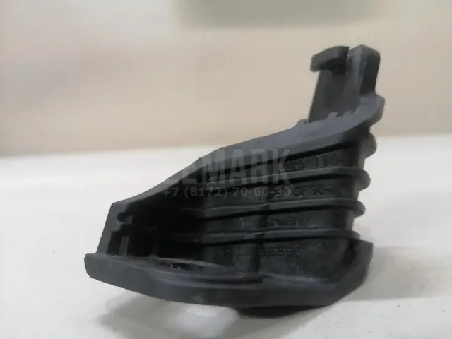 Кронштейн фар правый для  BMW 7-serie E65/E66 2001-2008