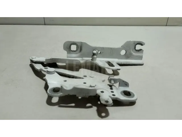 Петля капота левая для  Chevrolet Silverado IV 2019-2022