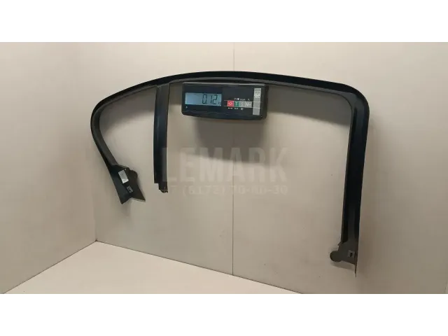 Накладка двери задней правой для  BMW X2 F39 2018-2023