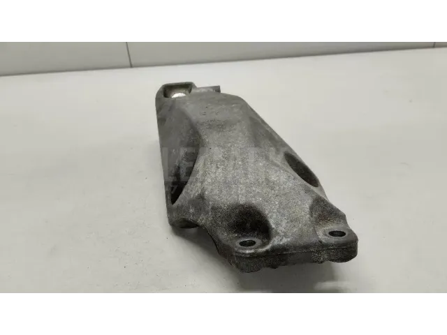 Кронштейн двигателя левый для  BMW 2-serie F22/F23/F87 2013-2020