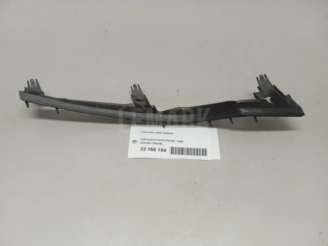 Кронштейн фар правый для  Chevrolet Corvette (C6) 2004-2014