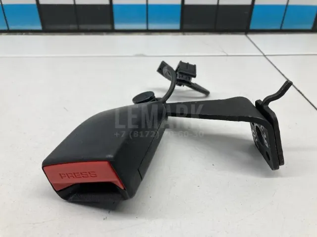 Ответная часть ремня безопасности для  BMW 2-serie F22/F23/F87 2013-2020