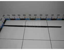 Накладка стекла переднего левого