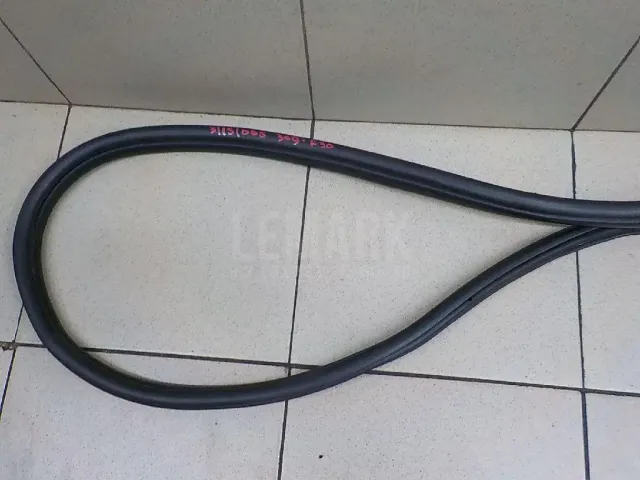 Уплотнитель двери для  Dongfeng DFL4251 2007