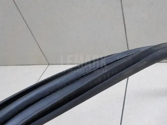 Уплотнитель двери для  Dongfeng DFL4251 2007