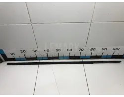 Накладка стекла переднего левого