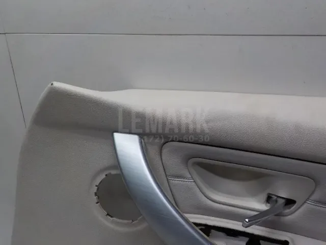 Обшивка двери передней правой для  Citroen C5 2004-2008