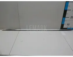 Накладка стекла переднего левого