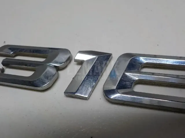 Эмблема на крышку багажника для  Ford Fusion 2002-2012