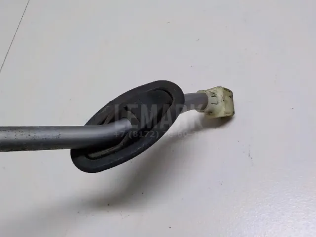 Направляющая стояночного тормоза