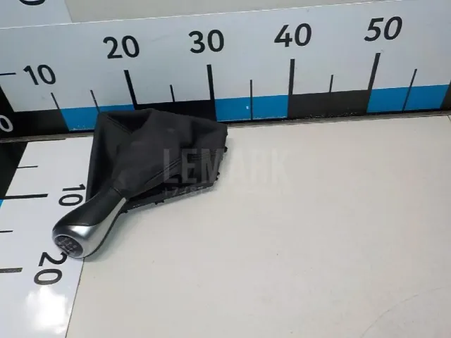 Чехол кулисы для  Ford Kuga 2008-2012