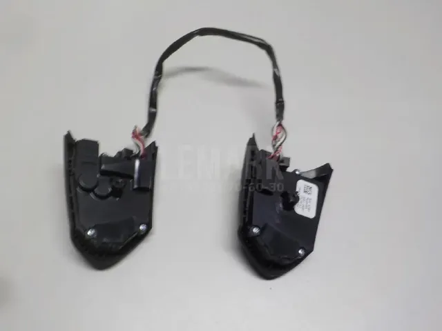 Кнопка многофункциональная для  GM Pontiac Vibe 2002-2007