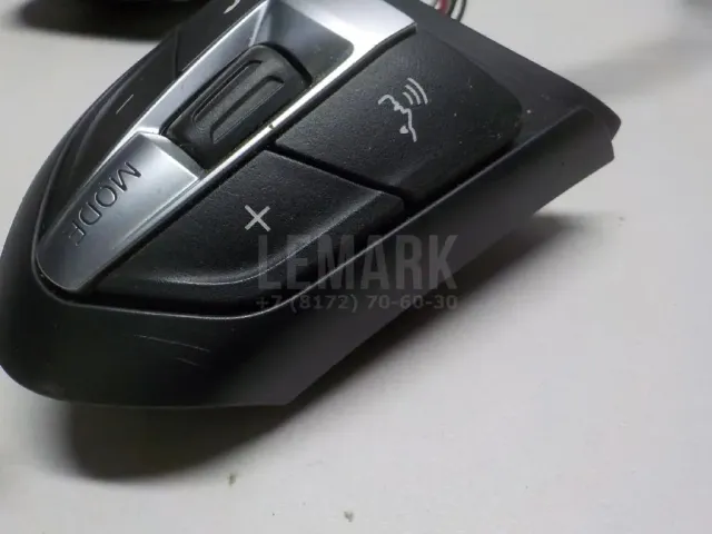 Кнопка многофункциональная для  GM Pontiac Vibe 2002-2007