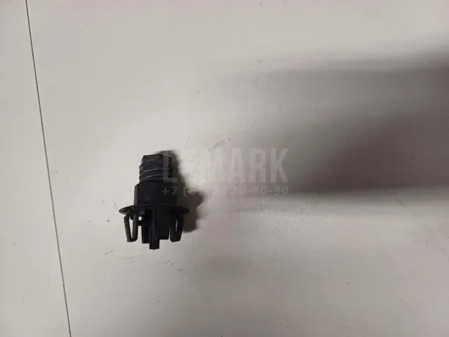 Отбойник капота для  Ford Kuga 2012-2019