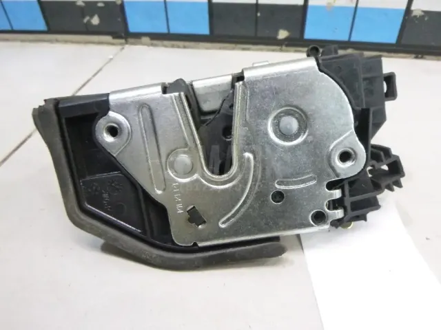 Замок двери задней левой для  BMW X5 F15/F85 2013-2018