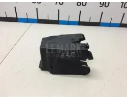 Кожух замка капота