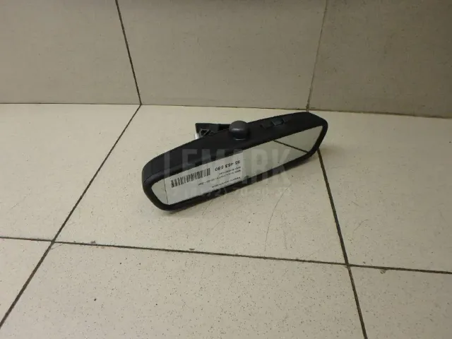 Зеркало заднего вида
